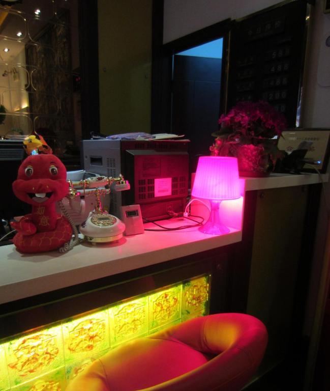 Jiujiu Holiday Hotel 上海 外观 照片